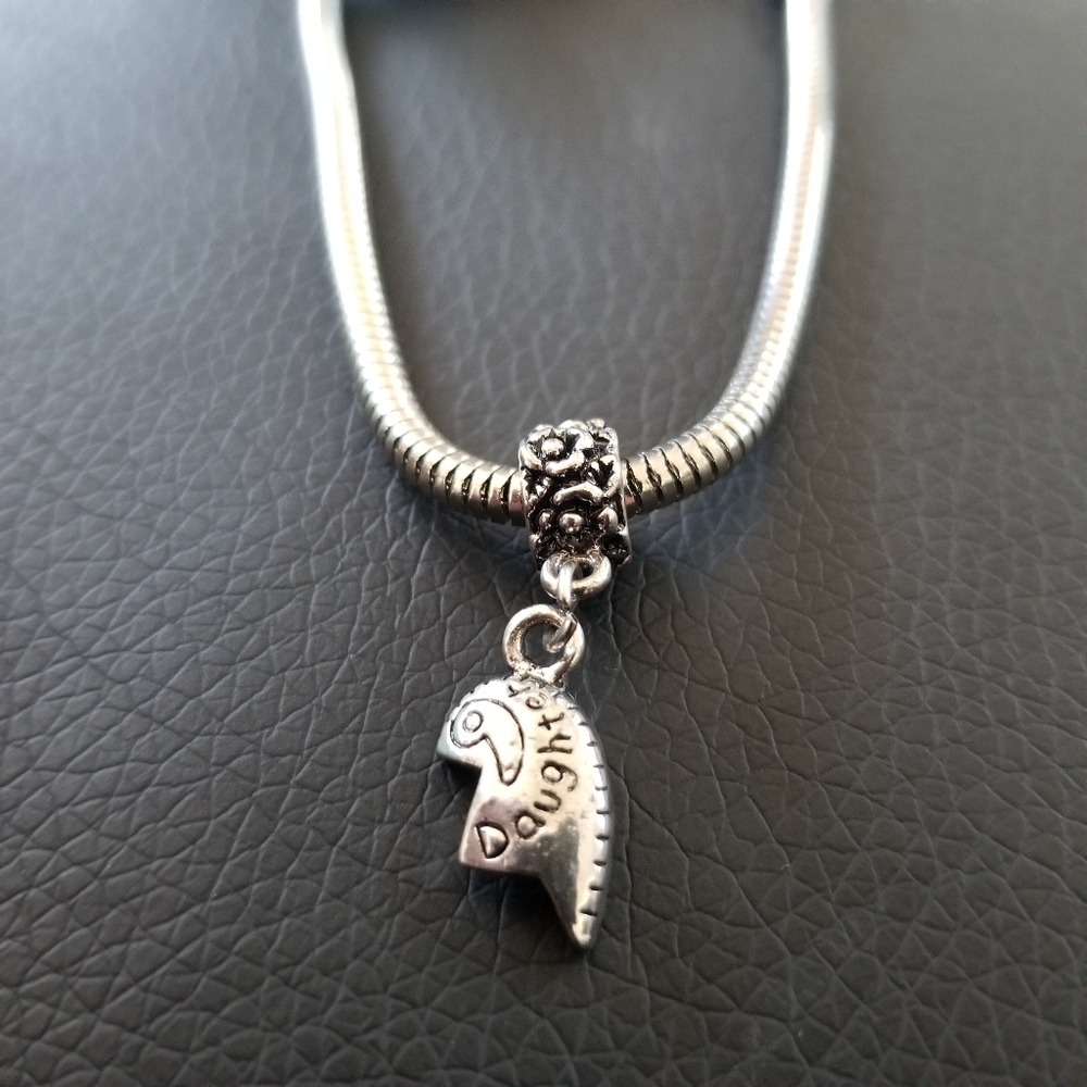 Mother daughter charm bracelet - Picture 7 of 8